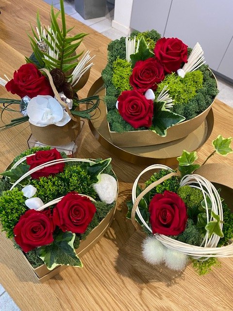 Des compositions en fleurs artificielles et roses éternelles pour la Saint  Valentin à côté de Trévoux | Le Val Fleuri