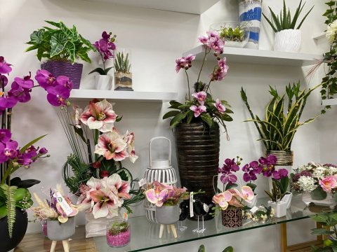 Nouvelles créations en fleurs artificielles pour la maison à Saint Germain au Mont d'Or