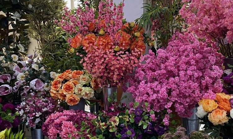 De nouvelles fleurs artificielles pour le printemps et décorer votre intérieur dans le val de Saône