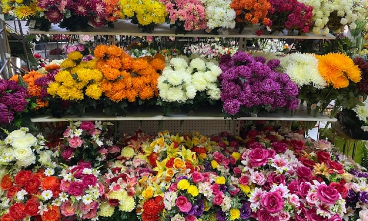 Fleurs et bouquets artificiels pour la Toussaint à Villefranche sur Saône