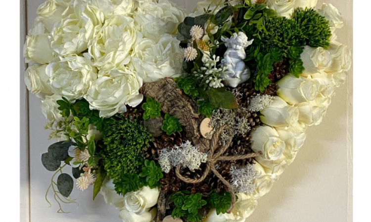 Rendre un dernier hommage avec un coussin de deuils en fleurs artificielles dans le Val de Saône